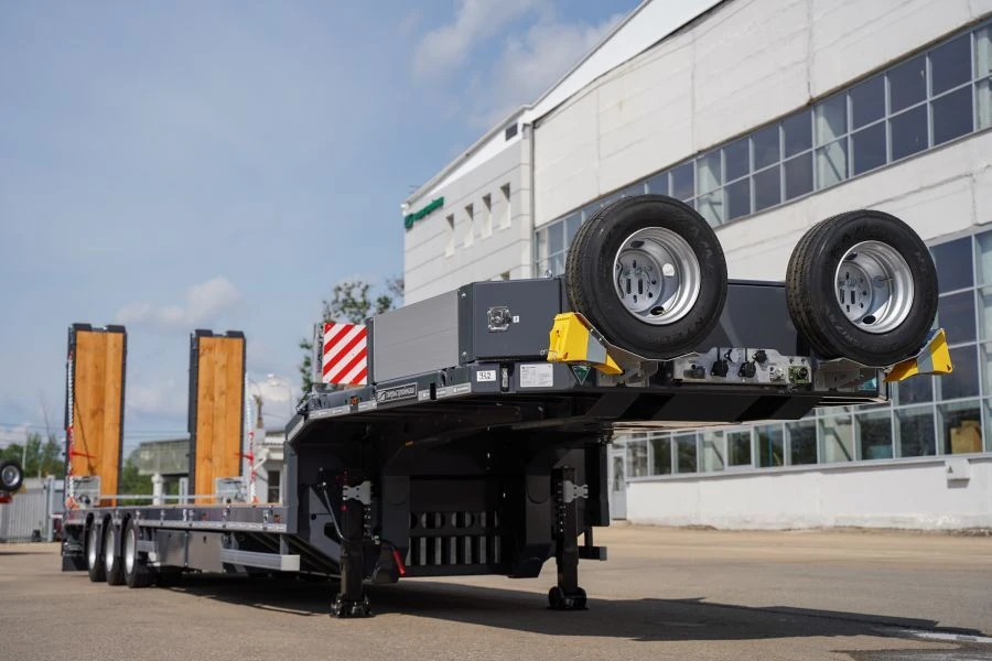 Semitrailer Tverstroimash 993931 modification 0023 - platform with mechanical ladders and extensions