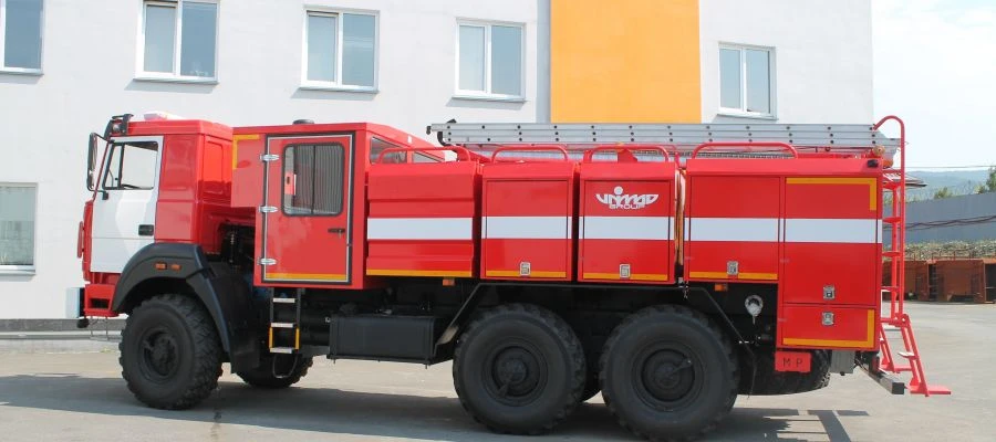 Foam extinguishing vehicle APT 3,5-70/4 type 4673A, modification 4673A4-00 on chassis Ural -4320-4951-78 (-80,-82).