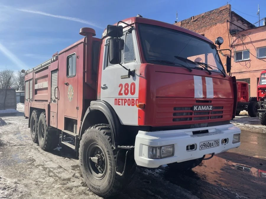 Fire engine of foam extinguishing APT 6,0-70 (43118), type 4344-D0 of modification 4344F6 on the basis of chassis of modificatio