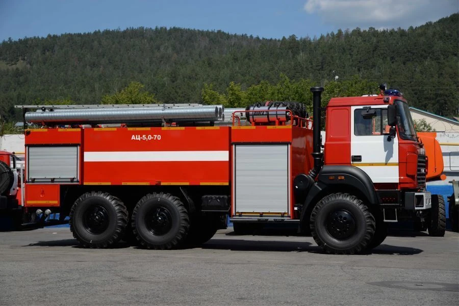 Fire tanker truck ??-5,?-(40-70), type 5883, modification 58810J (mod.5), on chassis Ural-5557-78, 5557-80, 5557-82, 5557-84.