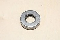 Deep groove thrust ball bearing in casing108905.P6Q6