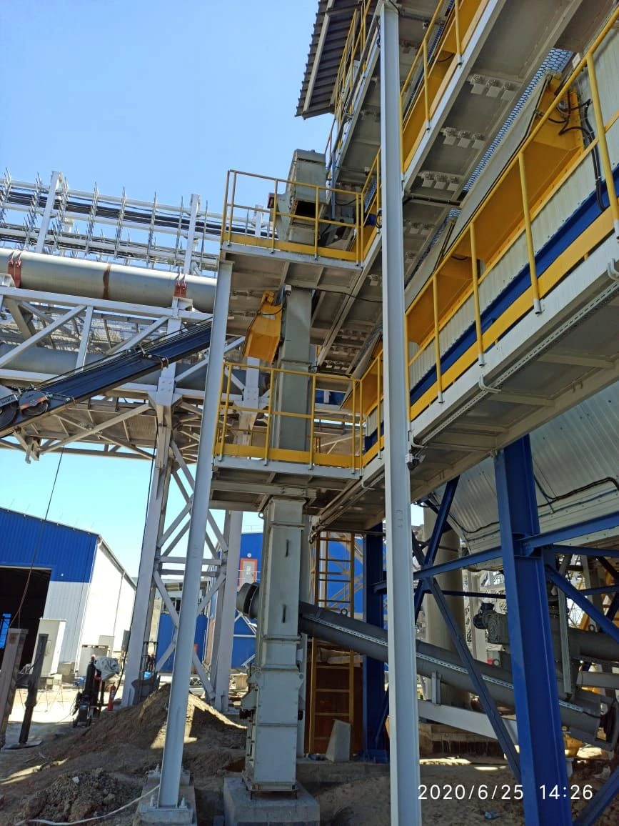 Chain elevators