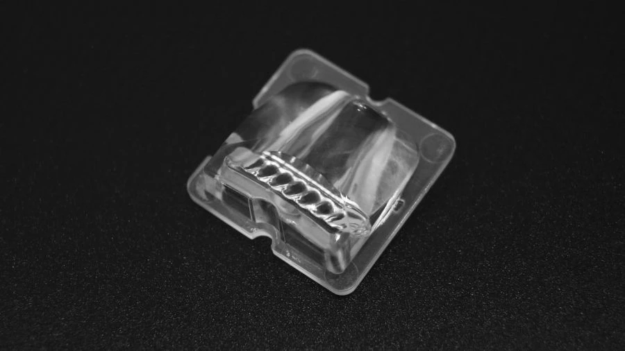 Lens for LED luminaires AMT-ST-25x25-5050-140x30