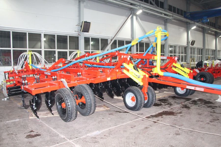 Combined sowing complex "Agrator-Combi 9000"