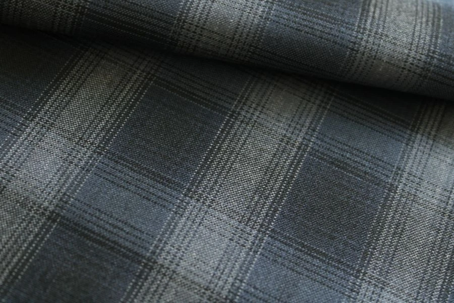 Semi-sheer worsted worsted suit fabric Article No. 06c22c-DYA, colour 237-54