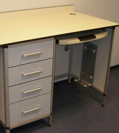 Laboratory wall table SU 750 "LABROMED-3" from laboratory tables "LABROMED-3" according to TU 9452-010-13305037-2008