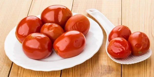 Pickled tomatoes