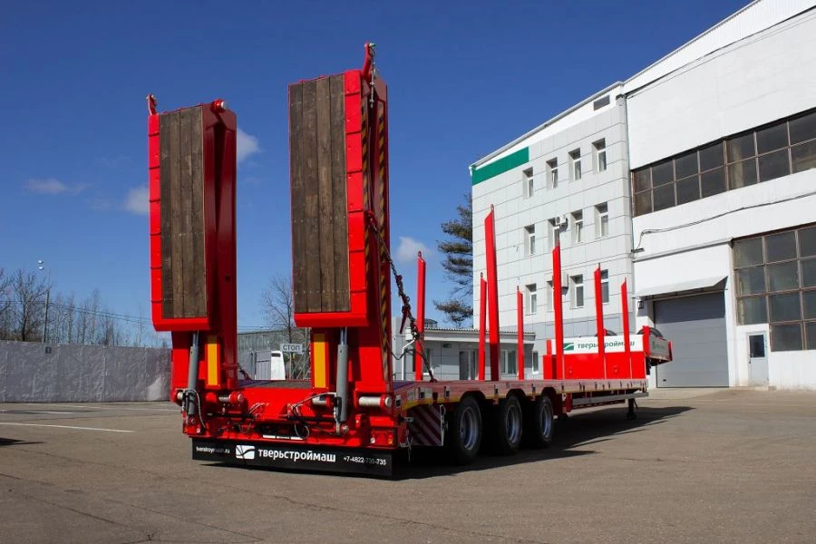 Semi-trailer Tverstroimash 993931 modification 0023 variant - with double folding hydraulic ramps