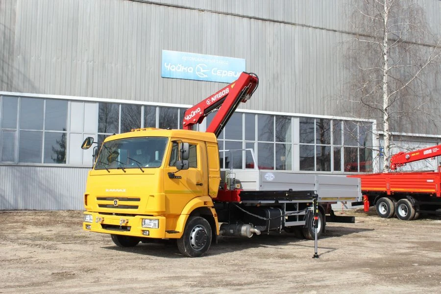 Vehicle with CMU model NR8082S produced by OOO Chaika-NN, modification 2784LT on the basis of KAMAZ 65115-50, 65115- chassis.