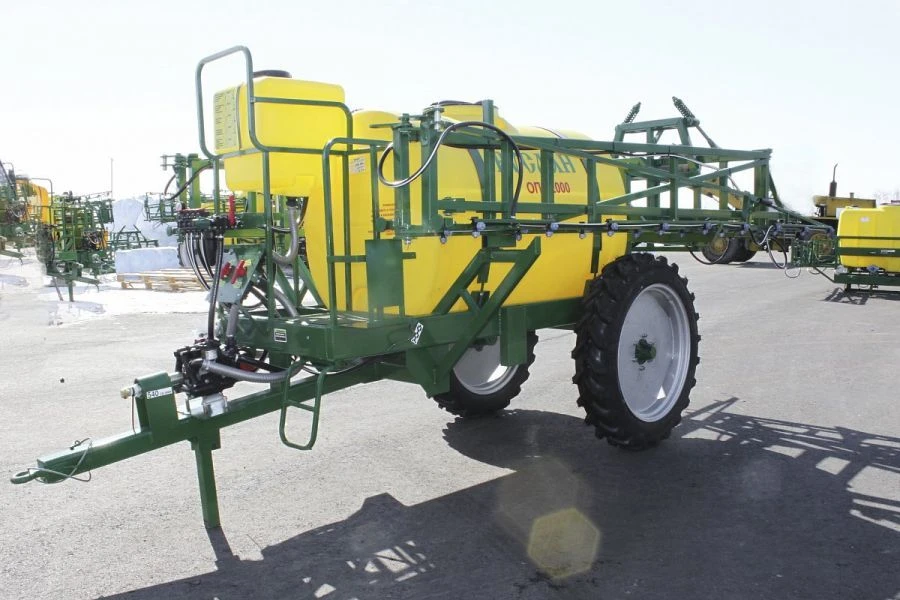Semi-trailed boom sprayer OP-2000