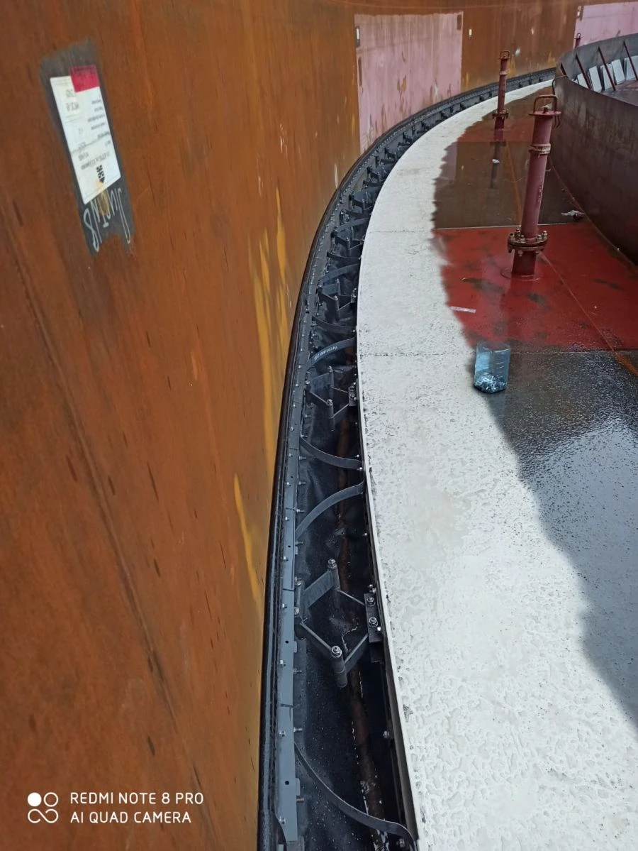 Unified floating roof shutter UZPK