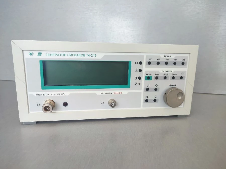 Signal generator G4-219