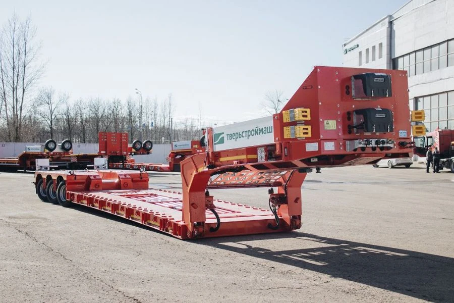 Semitrailer Tverstroimash 993931 modification F022 variant - with fittings with hydraulic suspension with independent steering m
