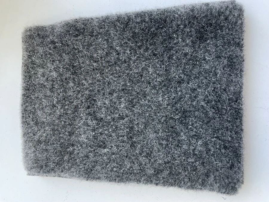 Pile needle-punched nonwoven needle felt with density from 200 g/m2 to 800 g/m2