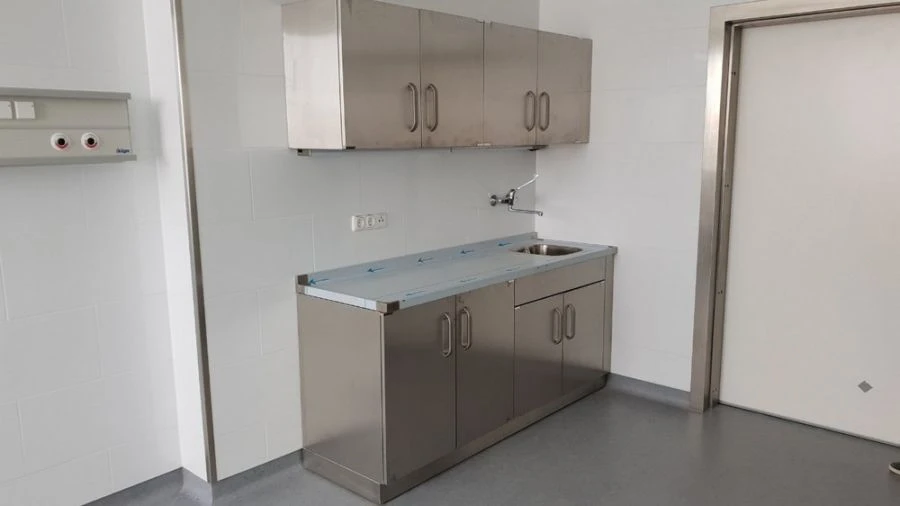 Hinged laboratory cabinet TV-SLN-02.01