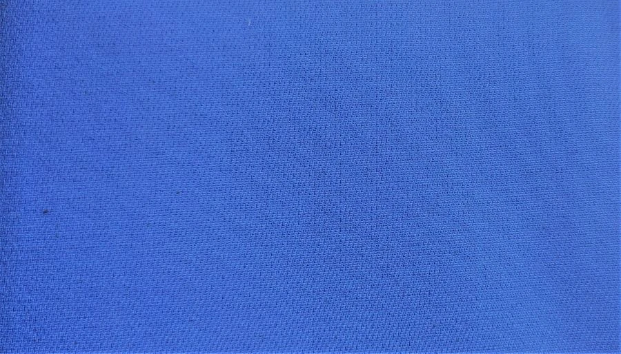 Smooth-dyed cotton fabric, article C 28 BYU