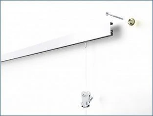 Hanging system for paintings, posters and photos