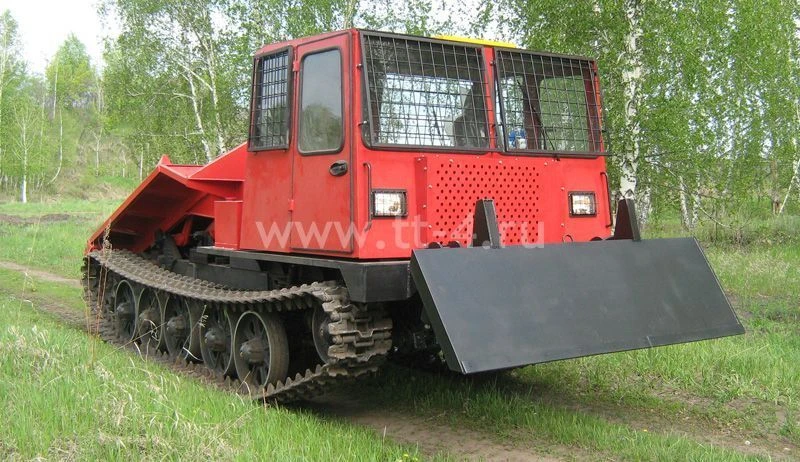 Special purpose tractor TSN-4T, with YAMZ-236M2 engine (180 hp)