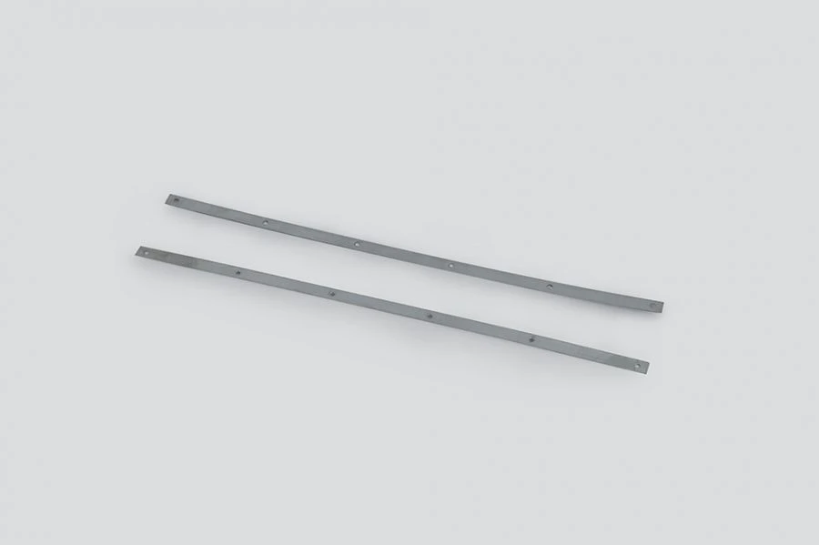 Retaining bracket for rear side trim, side 046900560404800