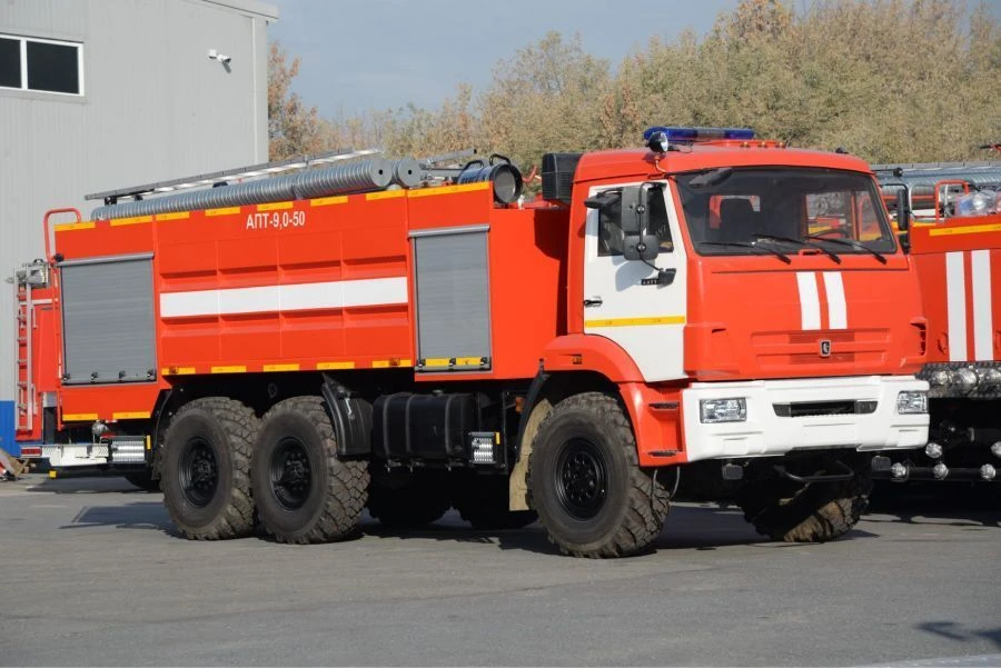 Foam extinguishing vehicle APT-(8,0-9,0)-50/4, type 58815K43118, modification APT-(8,0-9,0)-50/4 (43118), on chassis KAMAZ-43118