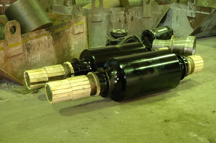 Rollers of rolling mills roller conveyors