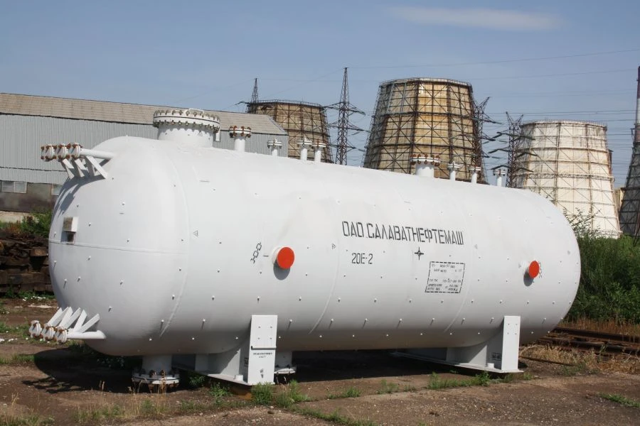 Steel welded vessels and apparatuses working under pressure up to 21 MPa and their blocks, TU 3615-633-05754941-2008