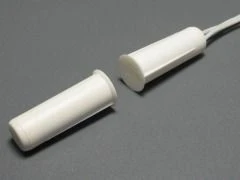 Magnetic contact point intrusion detector IO 102-5