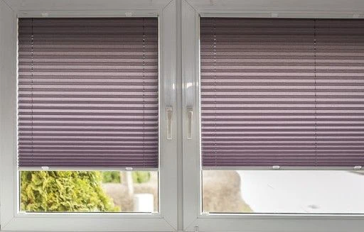 Customised plissé curtains