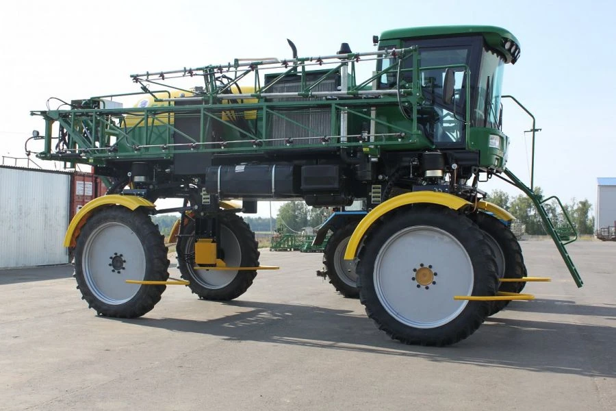 Self-propelled sprayer OS-3000M