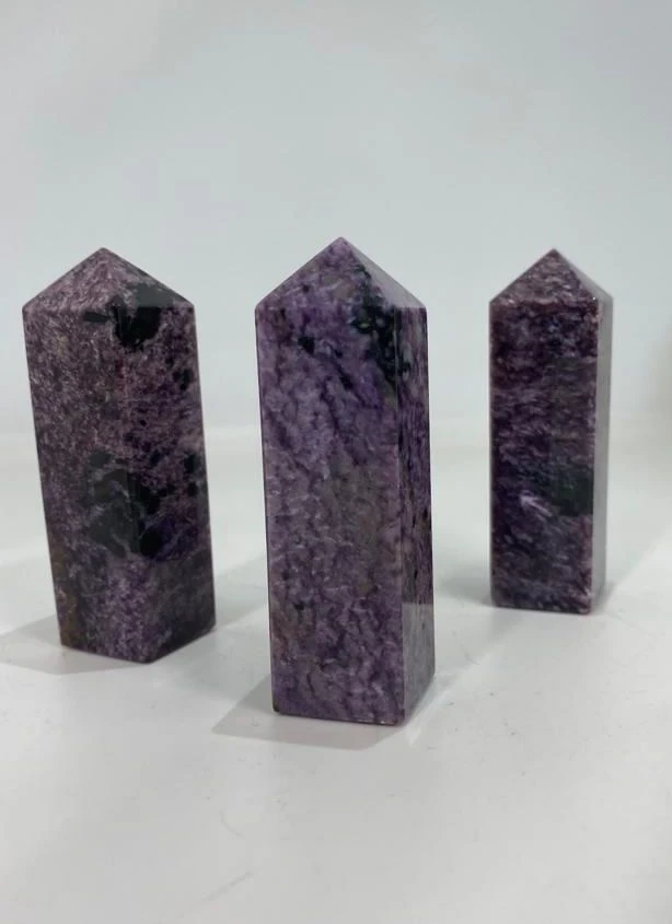 Crystal (charoite)