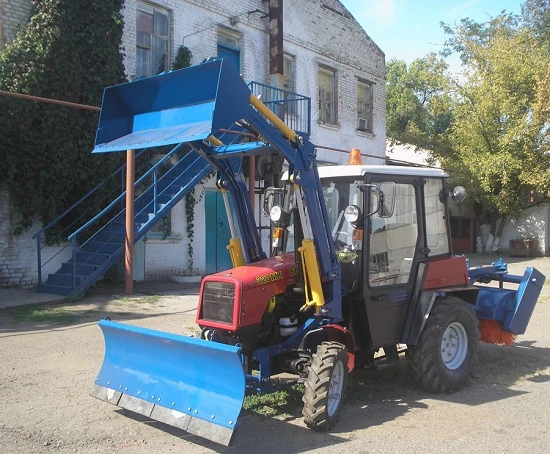 Machinery and equipment for public utilities: plough and bulldozer equipment (mouldboards), models: municipal mouldboard