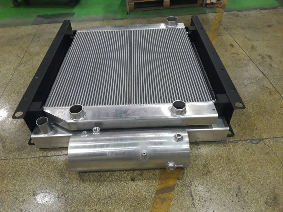 Radiator unit A0000496033-1301005