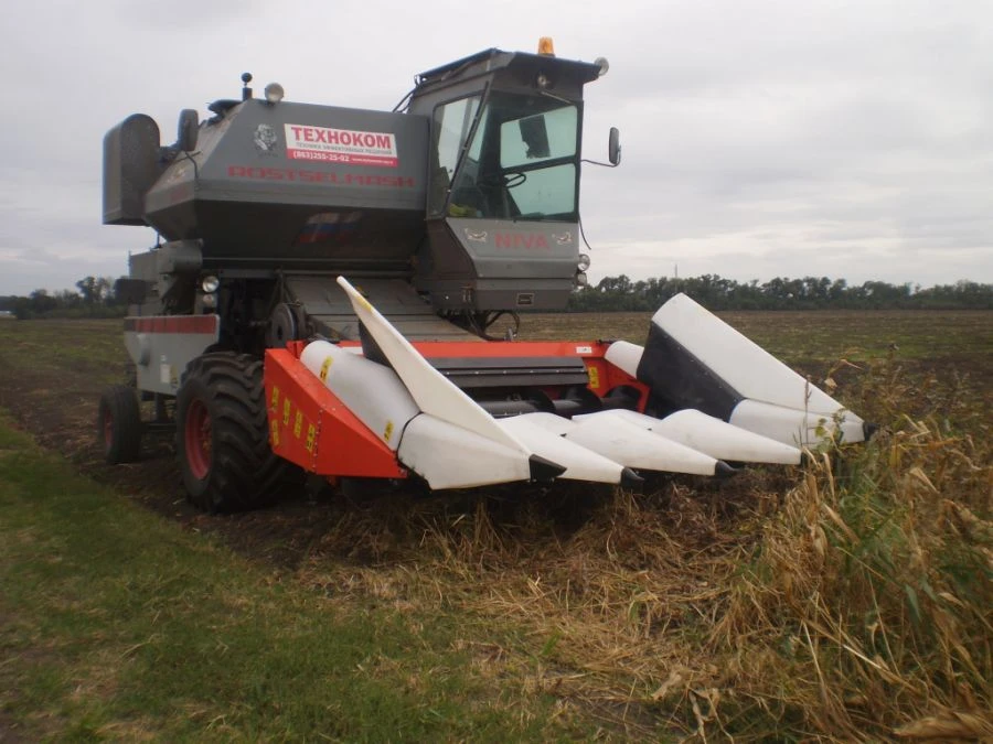 Maize harvester OROS RUS 2R model