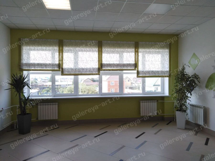 Portiere-Rimska curtain with pattern, transparent .