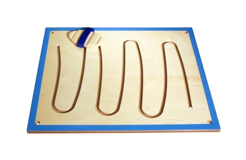 Wooden labyrinth panel "Drawing with feet" 3
