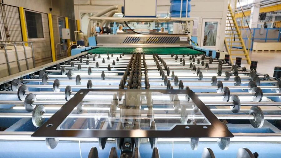 Safety toughened glass with silk-screen printing SG Col for glazing of building constructions, household appliances furniture