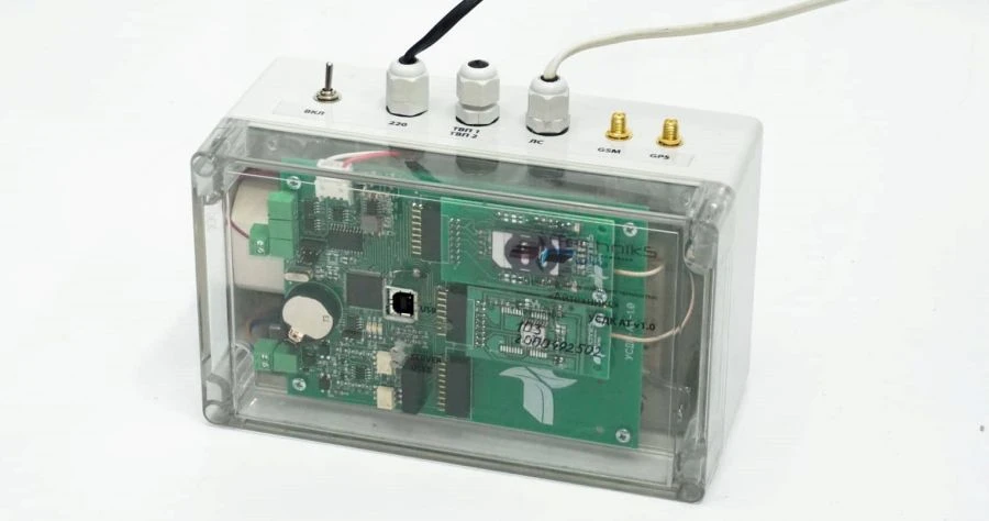 Communication device with road controller USDK-AT-1.0