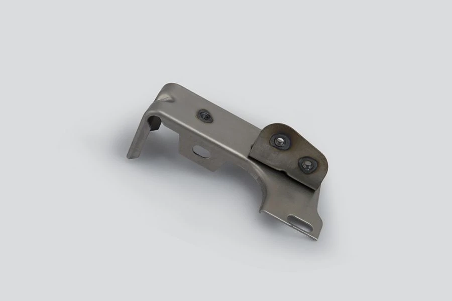 Radiator cladding extension mounting bracket 316310840104100