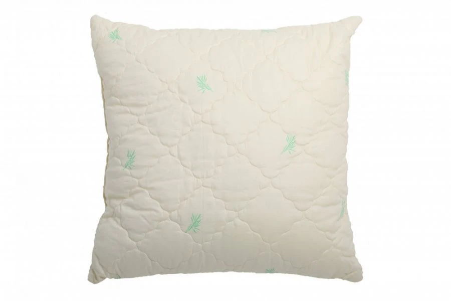 Cushions labelled "Ivshveystandartopt"