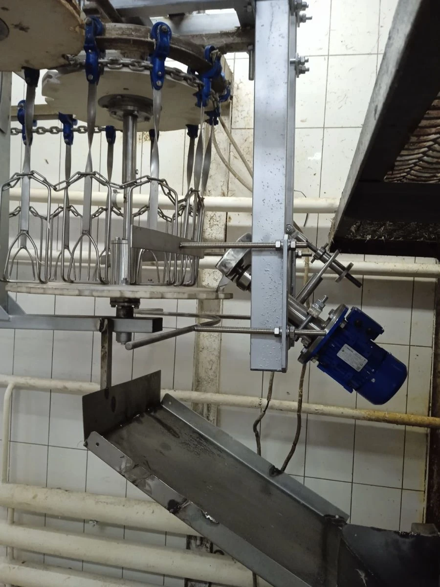 Foot cutting device