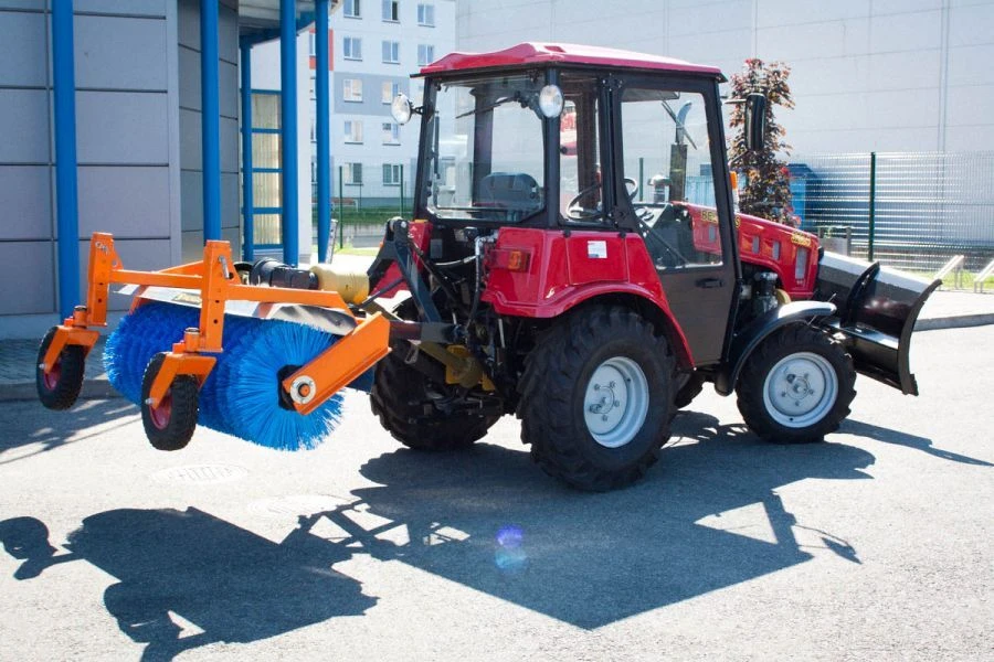 Utility machine, model Belarus-320.4MK