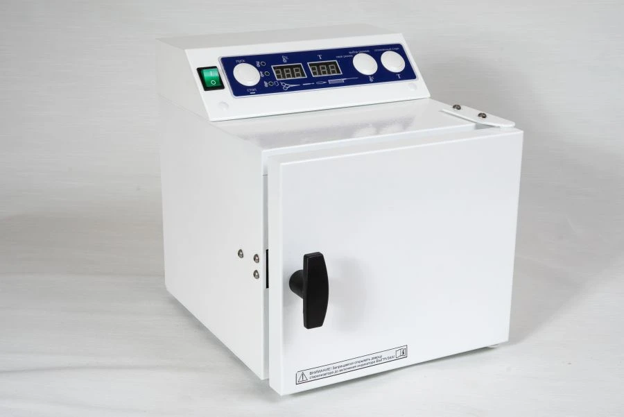 Medical air steriliser "Ferroplast"-5, horizontal, with rectangular chamber, one-sided, volume 5 dm3 according to TU 3
