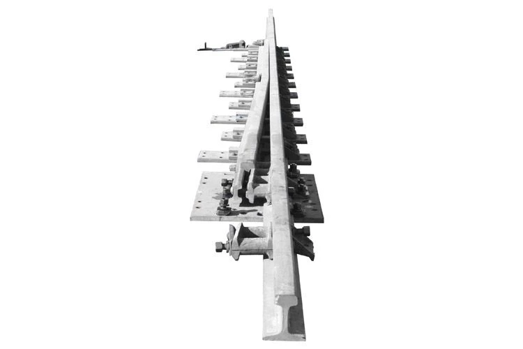 2764.11.000 Straight frame rail with curved shank type P65 grade 1/11-1/9