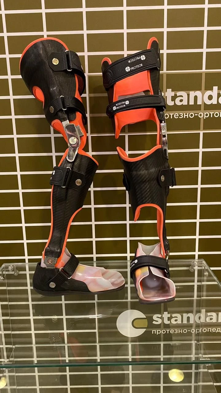 Knee and ankle joint apparatus