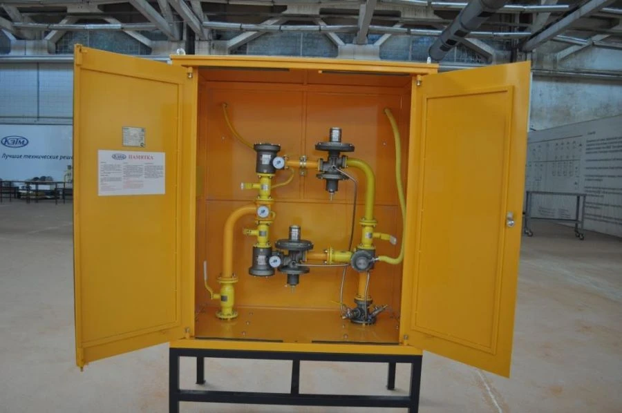 Closet gas reducing unit (GRPSh) with main and reserve reduction lines SHBDG-40-2 on the basis of regulator RDK-KASPI-40.