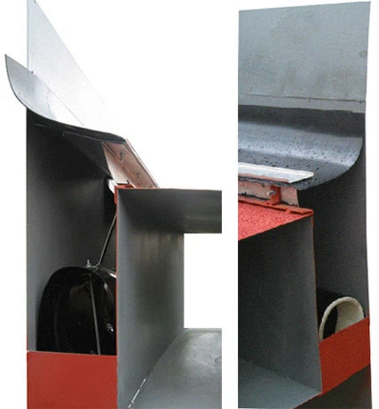 Universal perimetral sealing closure of pontoons for steel tanks of RVSP type