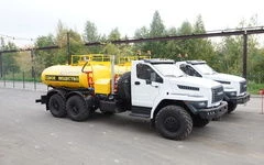 Pumping unit for acid treatment of wells SIN32 on chassis URAL-4320