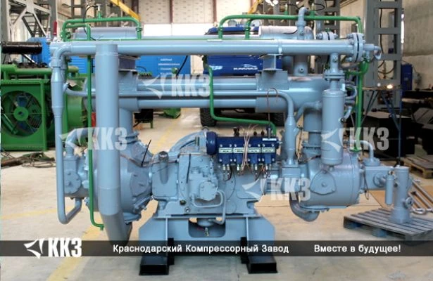 Piston air compressor 2VM2,5-5/220