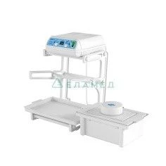 Installation for ultrasonic mechanised pre-sterilisation cleaning of medical instruments with light and sound indication