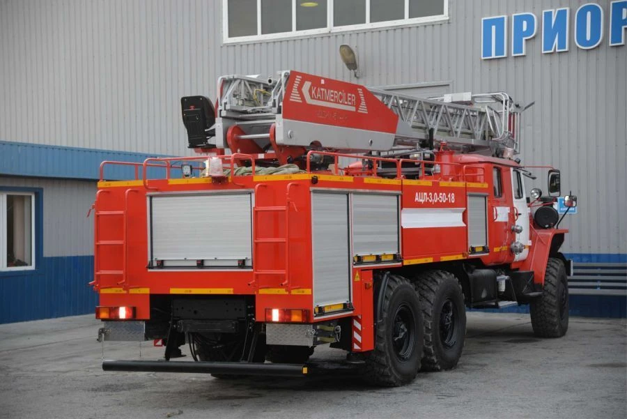 Fire tank truck with ladder ACL-(3,0-5,0)-?, type 5881T, modification 5881T8, on chassis Ural-4320-6981-70, 4320-6981-72, 43